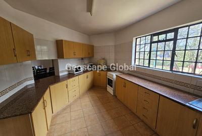 Furnished 3 Bed Apartment with En Suite in Spring Valley - 4