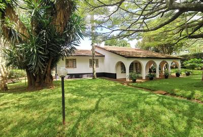 4 Bed House with En Suite at Loresho