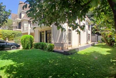 5 Bed Townhouse with En Suite at Lavington Green - 3