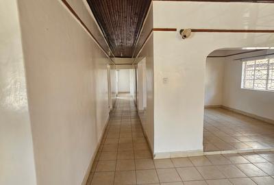 5 Bed Townhouse with En Suite in Mountain View - 4