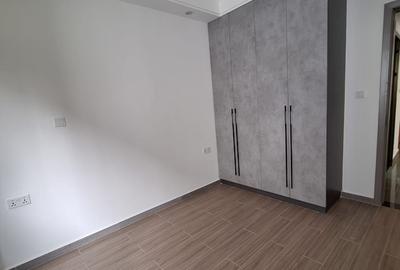 2 Bed Apartment with En Suite at Riverside - 2