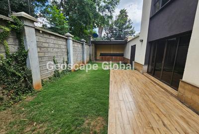 5 Bed Townhouse with En Suite in Lavington - 2