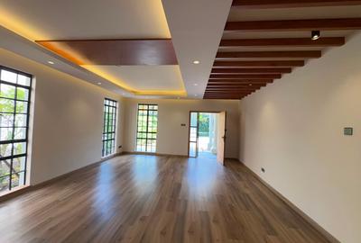 4 Bed Townhouse with En Suite in General Mathenge - 4