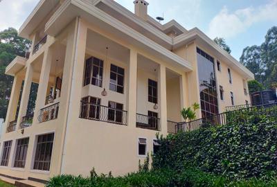 6 Bed House with En Suite in Kitisuru