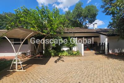 4 Bed House with En Suite in Loresho