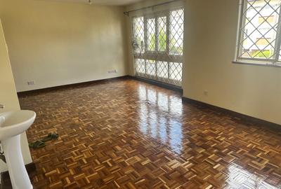 4 Bed House with En Suite in South C - 3