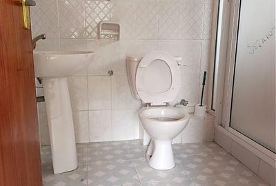 5 Bed Townhouse with En Suite in Lavington