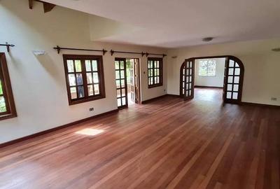 5 Bed Townhouse with En Suite at Lavington