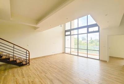 3 Bed Apartment with En Suite at Riverside