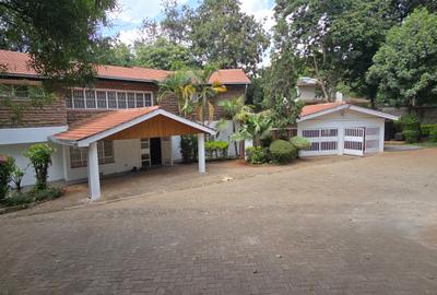 4 Bed House with En Suite at Lobelia Drive