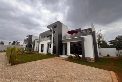 4 Bed Apartment with En Suite in Ruiru