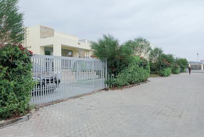 4 Bed House with En Suite at Malaa