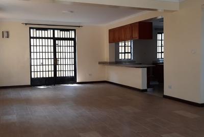 5 Bed Townhouse with En Suite at Kyuna Crescent