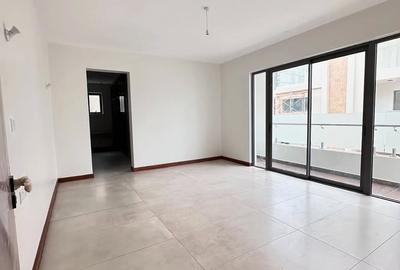 6 Bed Townhouse with En Suite at Lavington Green - 4