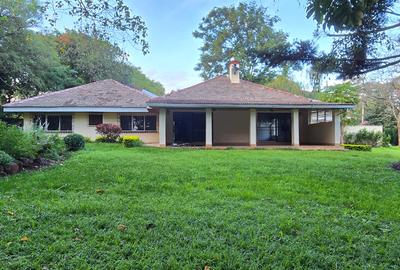 4 Bed House with En Suite in Runda