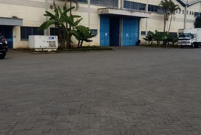 12,500 ft² Warehouse with Parking at Mombasa Road