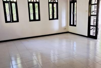2 Bed Townhouse with En Suite at Nyali - 4