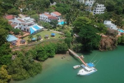 7 Bed Villa with En Suite in Mtwapa - 2