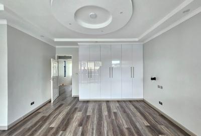 4 Bed Townhouse with En Suite at Muthaiga North