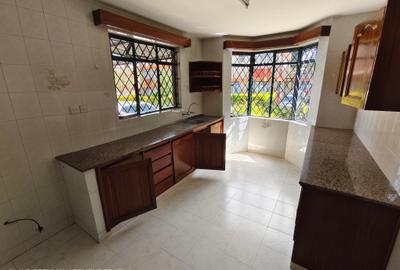 4 Bed Townhouse with En Suite at Lavington Green