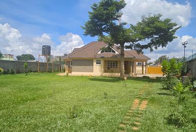 4 Bed House with En Suite in Ruaka