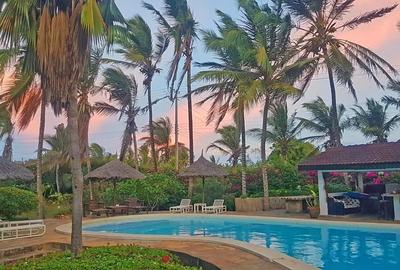 6 Bed Villa with En Suite at Jacaranda - 2