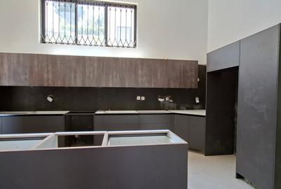 5 Bed House with En Suite in Loresho - 3