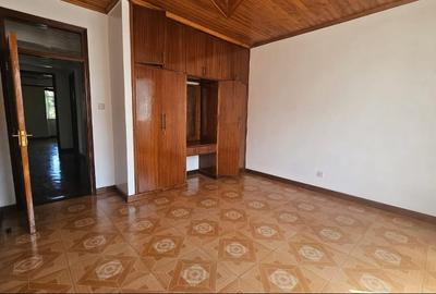 3 Bed House with En Suite in Runda - 4