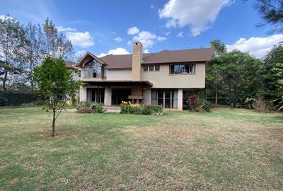 5 Bed House with En Suite in Runda