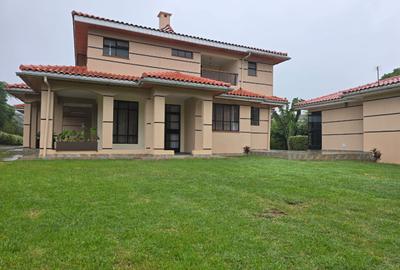 4 Bed Villa with En Suite in Runda