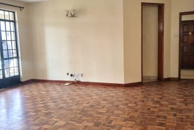 3 Bed Villa with En Suite in Kileleshwa