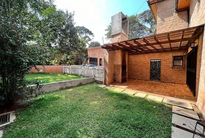 4 Bed Townhouse with En Suite in Lavington