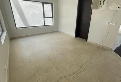 5 Bed Villa with En Suite in Lavington - 4