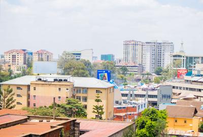 Serviced 2 Bed Apartment with Gym at Wood Avenue - 4