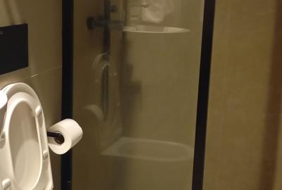 Serviced Studio Apartment with En Suite at Lantana Road - 4