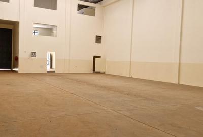 600 ft² Warehouse with Backup Generator in Ruiru - 4
