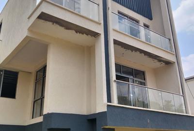 6 Bed House with En Suite at New Runda - 2