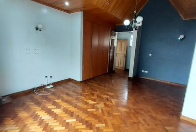 Studio Apartment with Swimming Pool in Kilimani - 4