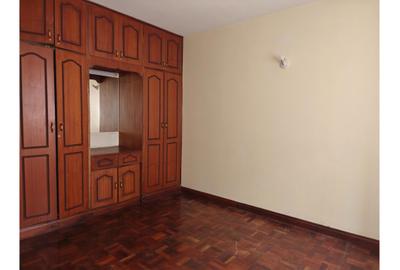 3 Bed Apartment with En Suite in Parklands