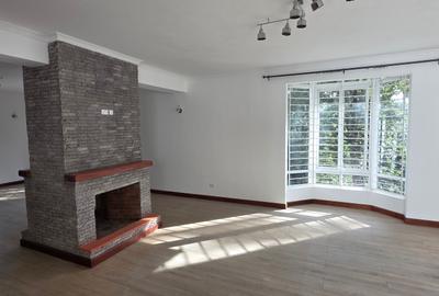 6 Bed Townhouse in Rosslyn - 4