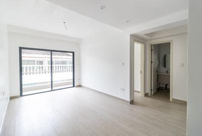 1 Bed Apartment with Swimming Pool in Kilimani - 4