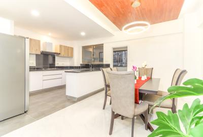 3 Bed Apartment with En Suite in Kileleshwa