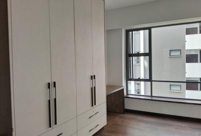 5 Bed Apartment with En Suite in Spring Valley
