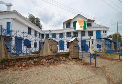 12,473 ft² Warehouse with Backup Generator in Langata - 2