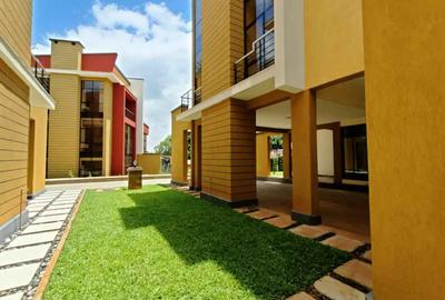 5 Bed Villa with En Suite at Near Lavington Mall - 4