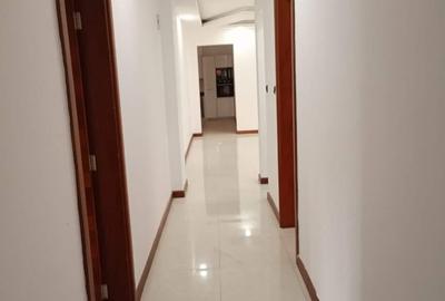 Serviced 4 Bed Apartment with En Suite in General Mathenge