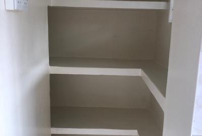 Serviced 2 Bed Apartment with En Suite at Argwings Khodeck Road - 3