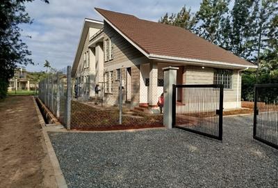 2 Bed House with En Suite at Karen