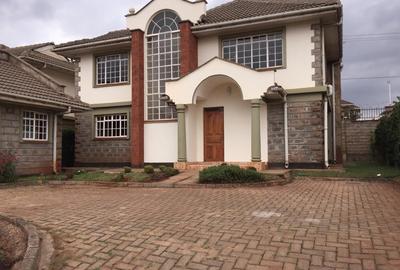 4 Bed House with En Suite in Kiambu Road