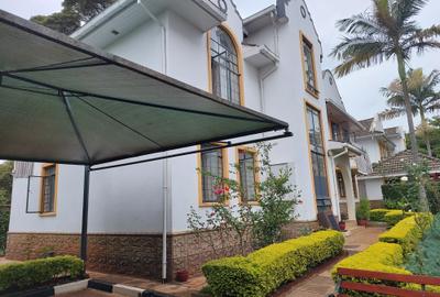 4 Bed Townhouse with En Suite at Lavington Ndoto Road